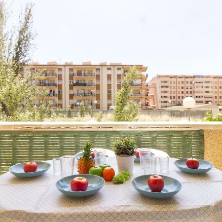 Homes & Go Albeniz Basic La Pineda Bagian luar foto